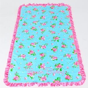 Ruffle Towel oversized